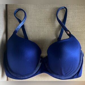 NWT Victoria's Secret Demi Deep Blue Bra 36D